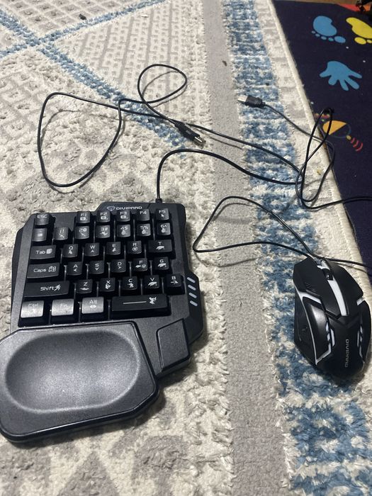 Клавитура телефона