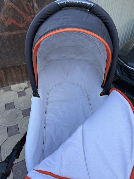 Коляска 2 в 1 Tutis Zippy