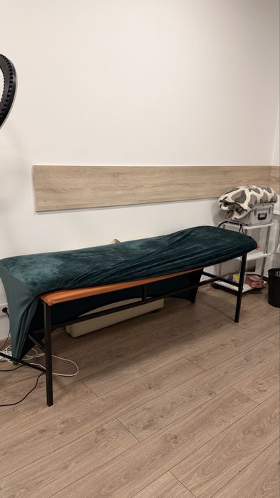 Продам Кушетки  2 шт