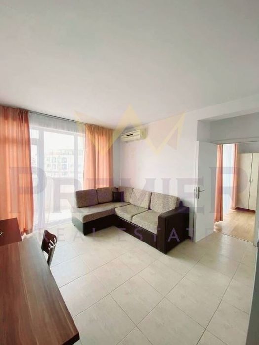 Продава се Двустаен апартамент в к.к. Слънчев бряг - 50 кв.м за 1284 €/кв.м - Снимка #1