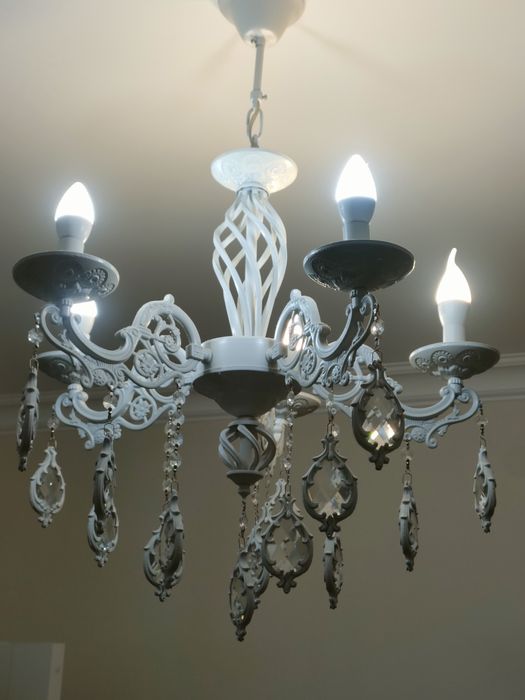 Продается люстра