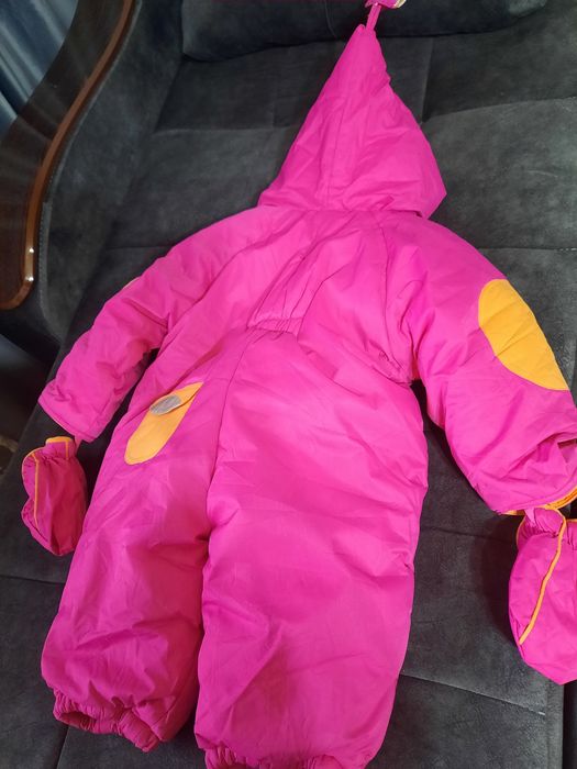 Продаётся детский комбинезон зимний