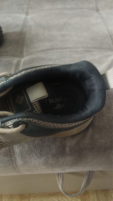 Продам кроссовки