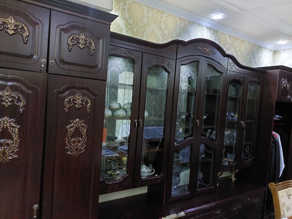 Mehmonxonaga uchun Stenka