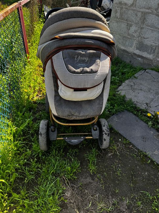 Продам коляску Adamex