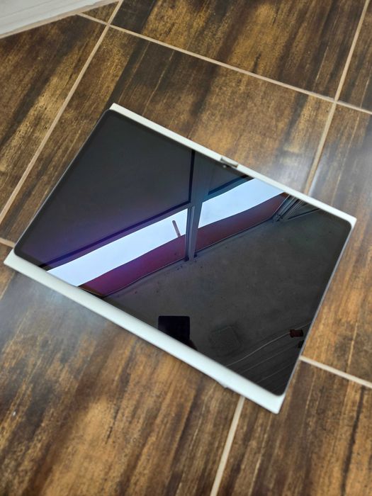 Lenovo Tab Extreme Android таблет с 14.5" 3K OLED, клавиатура и стилус