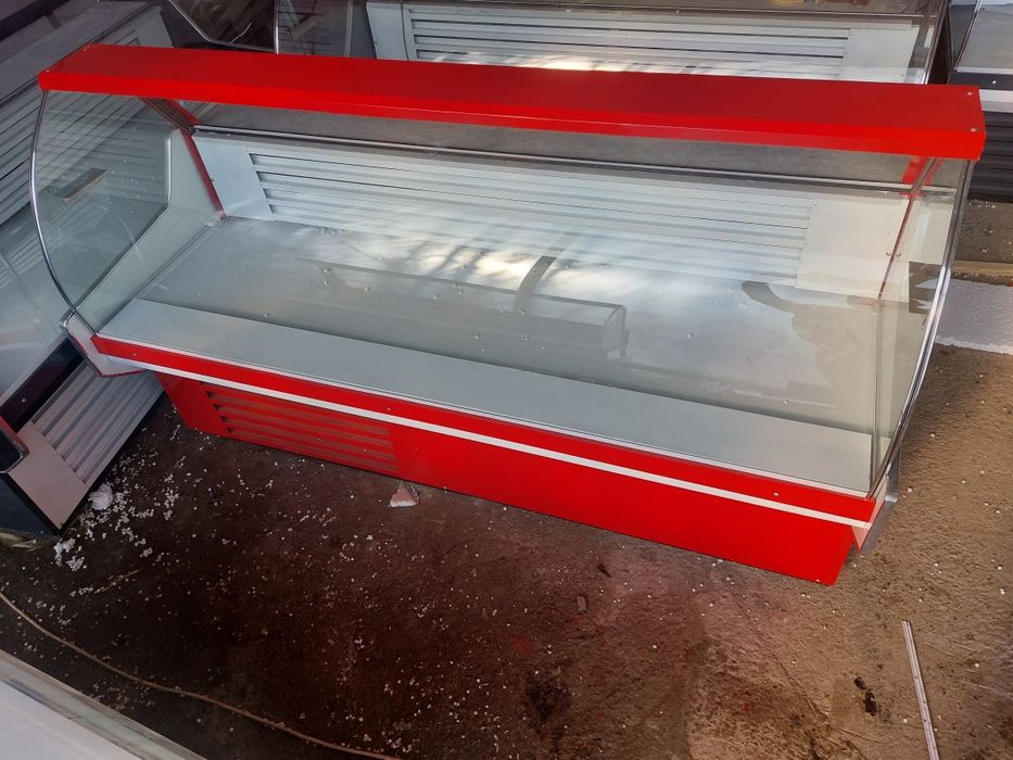 Витрина холодильник