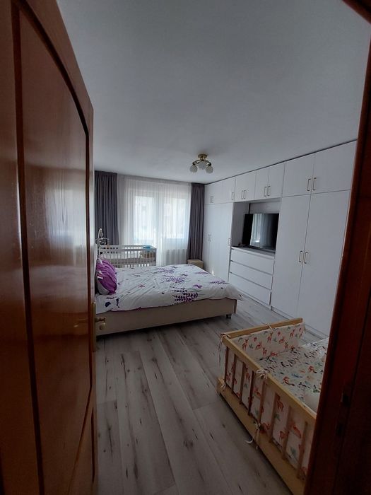 Se vinde apartament 2 camere zona Tudor