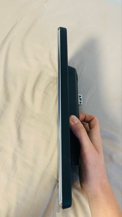 Vand tableta digitala pentru BMW