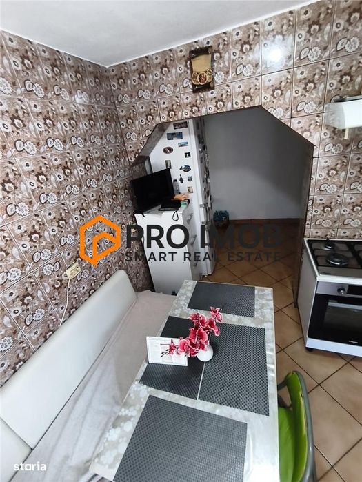 Apartament 2 camere cf 1 semidecomandat zona Unirii Sud