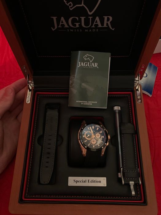Ceas seiko și ceas Jaguar
