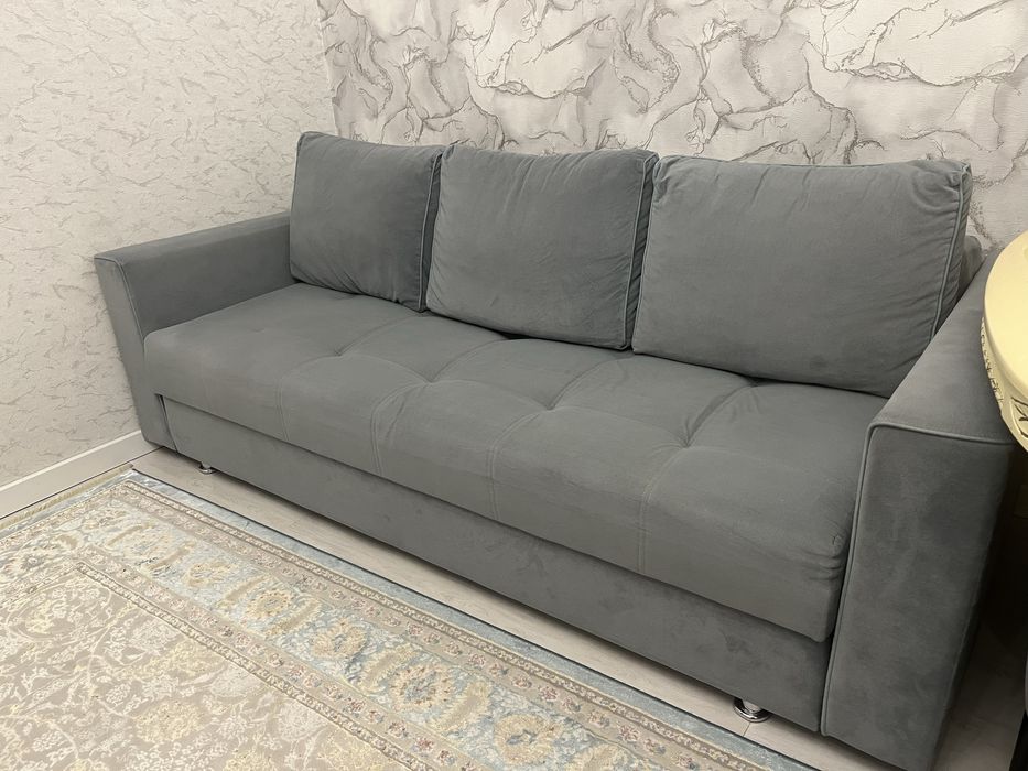 Диван, в очень хорошем состоянии