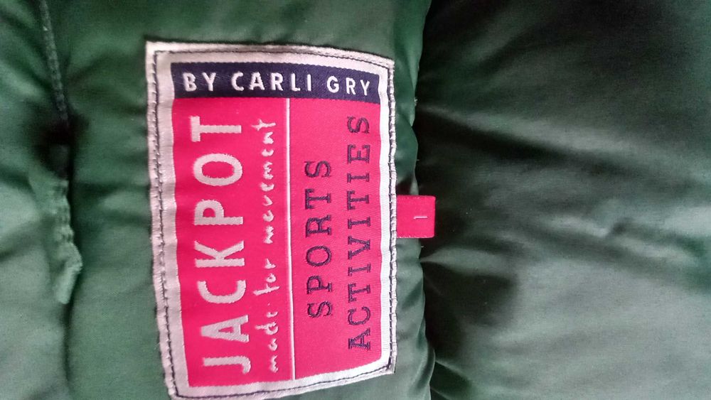 Пухен зимен елек SPORTS ACTIVITIES