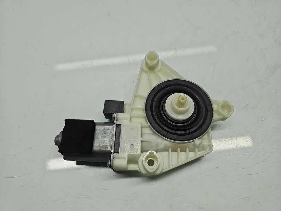 Motoras geam dreapta spate Volkswagen Passat B8 (3G2) [Fabr 2015-preze