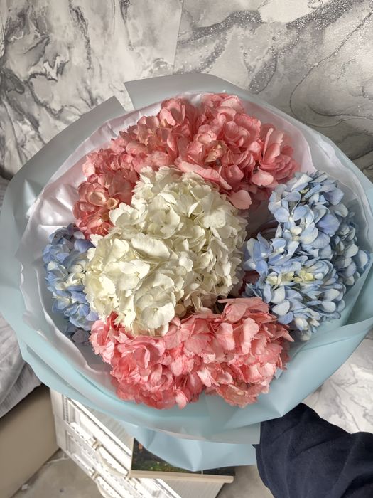 Цветы букет гартензия