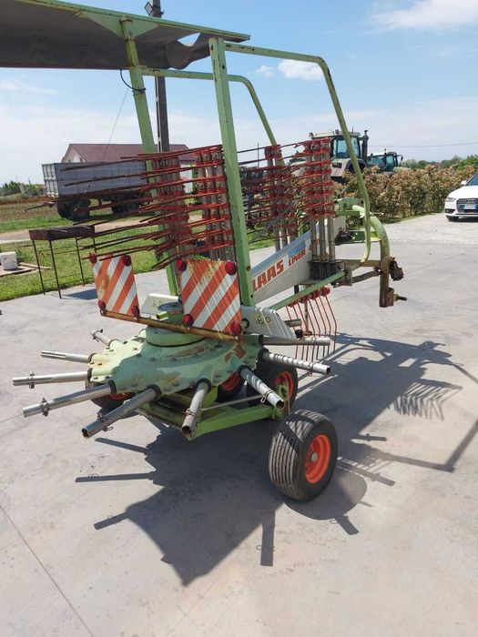 Grebla rotativa Claas Liner deschidere 4.30 metri 13 brate, recent adusa din Italia