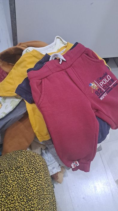 Отдам даром детские вещи