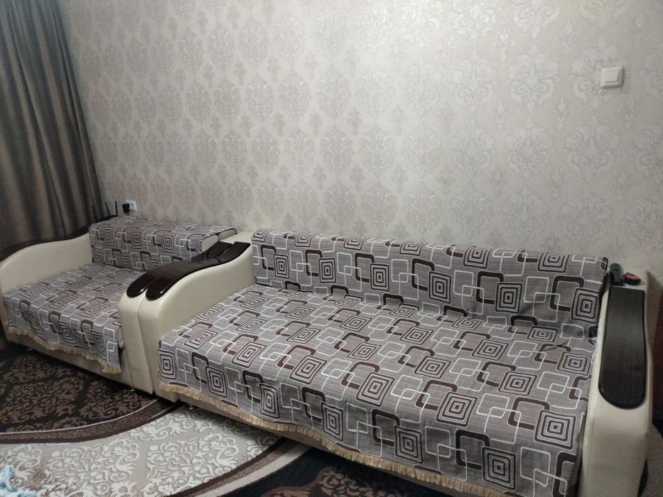 Продается большой и малый диван.