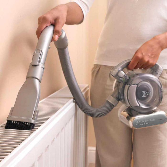 Ръчна прахосмукачка Black+Decker Flexi 18V, PD1820L, НЕ РАБОТИ!