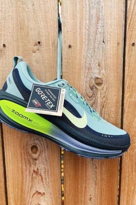 Nike Vomero18 gore-tex