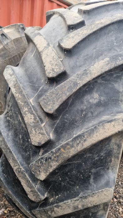 CAUCIUC tractor 480/70R30 marca Continental