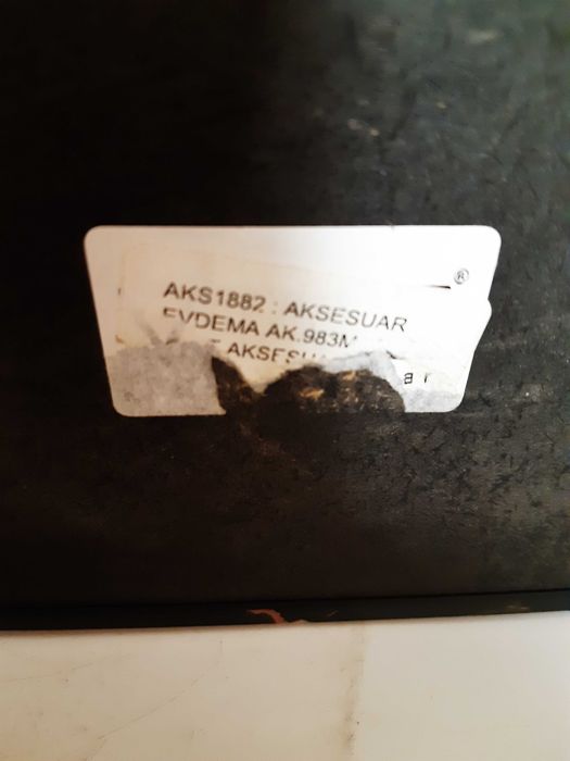 Ceasuri , glob mat nefer. si vapor din compozit, pe suporturi lemn