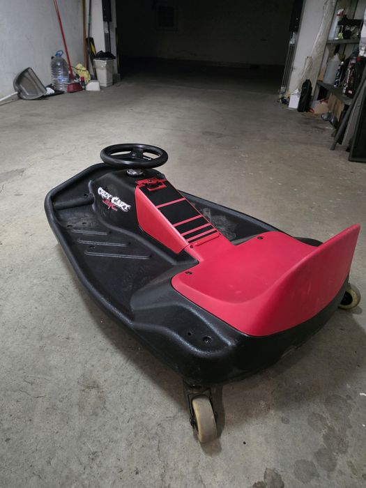 Детски дрифт карт Razor Crazy Cart за смена на акумулатор