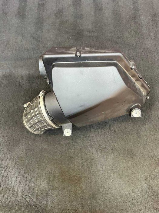 Carcasă filtru aer dreapta BMW XM M G09