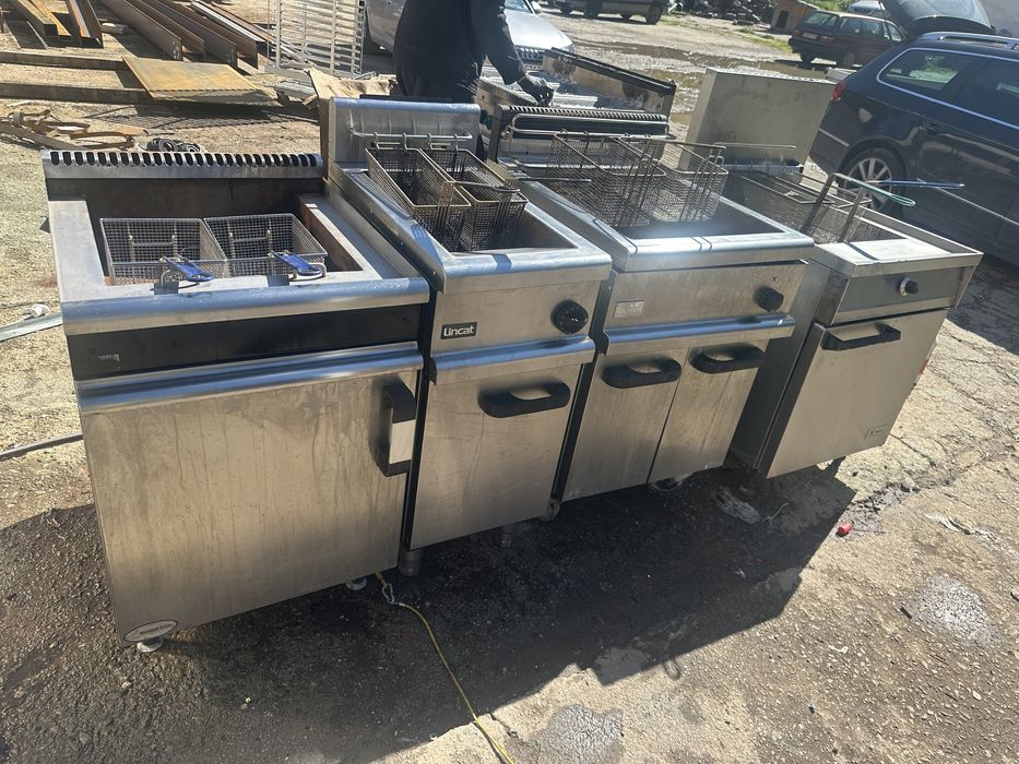 Професионален  фритюрник на газ