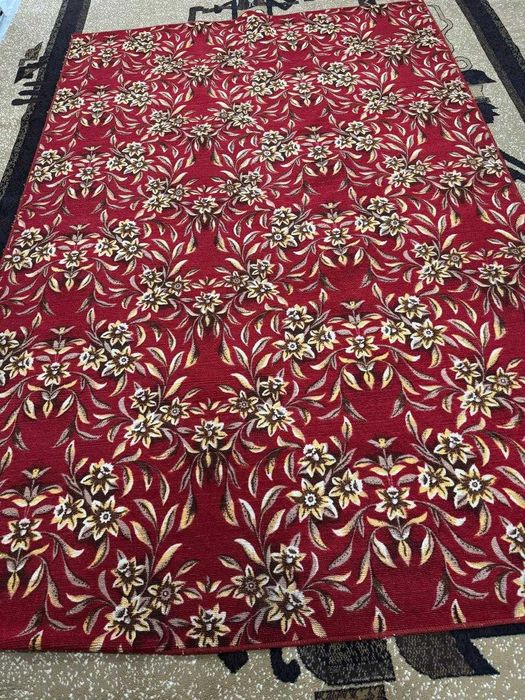 Палас красный с цветами 2×3
