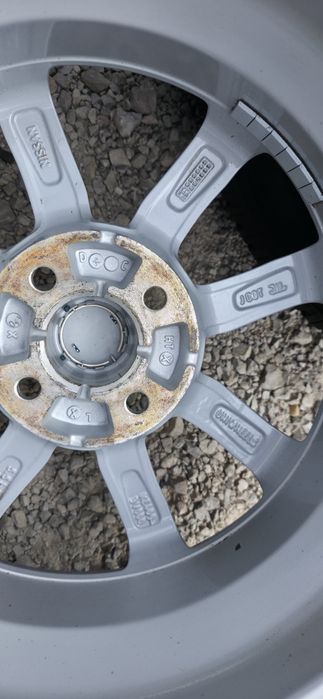 Джанти 15" Nissan 4x100 5.5j ET40 /60.1