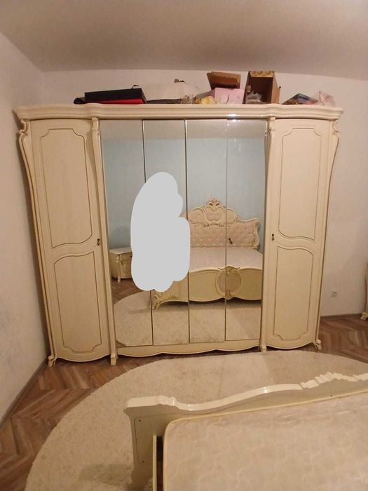 Спальный гарнитур