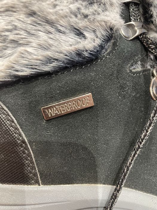 Боти Skechers  нови