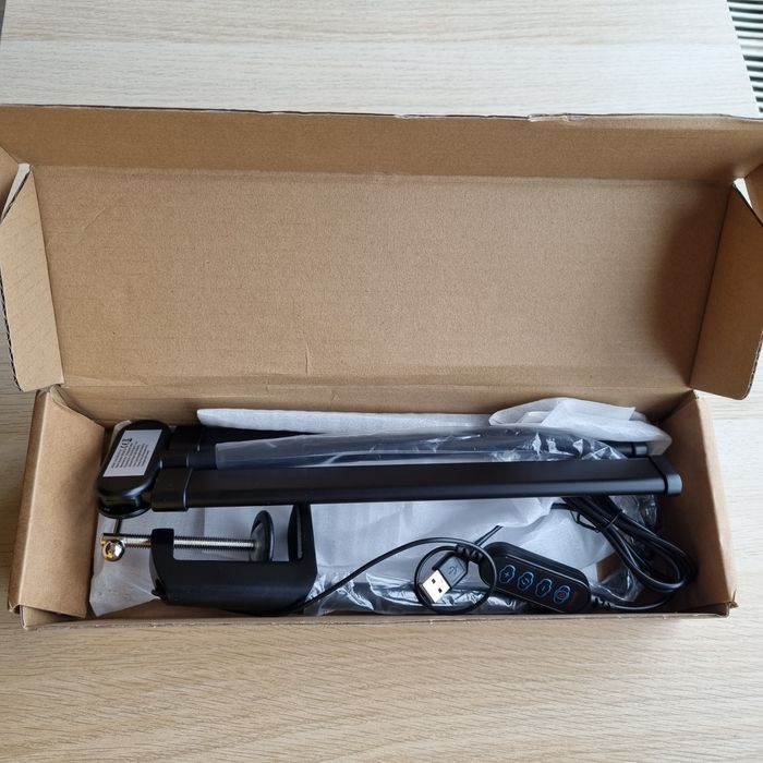 LED лампа с регулируема светлина