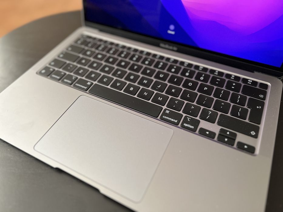 Като НОВ MacBook Air 13” 2020 M1 16GB RAM 256 SSD Space Grey