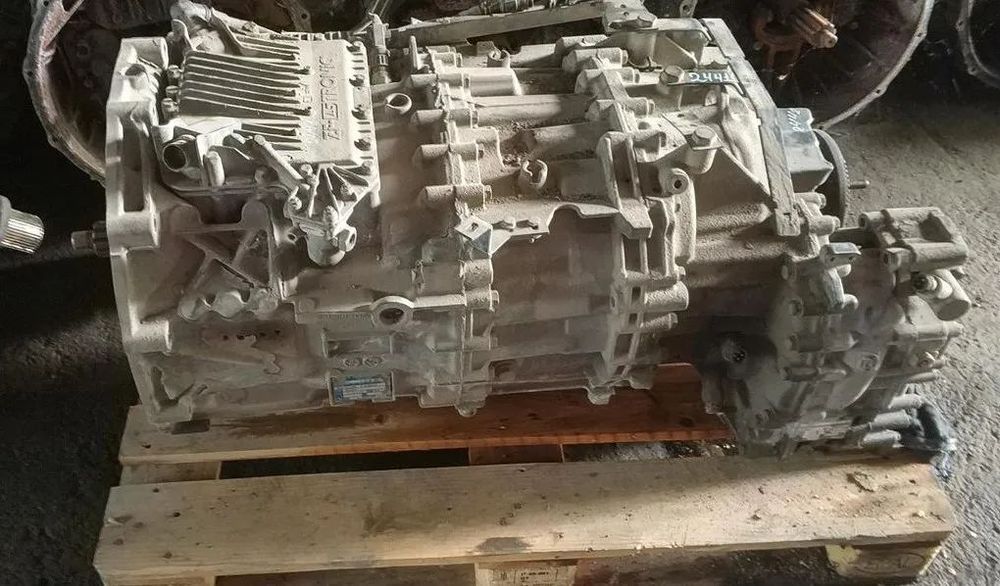 cutie viteza zf 16as2631 int  14.12 - 0.83  daf xf95