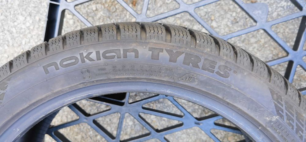 Като Нови 215/ 45/ 18 Nokian