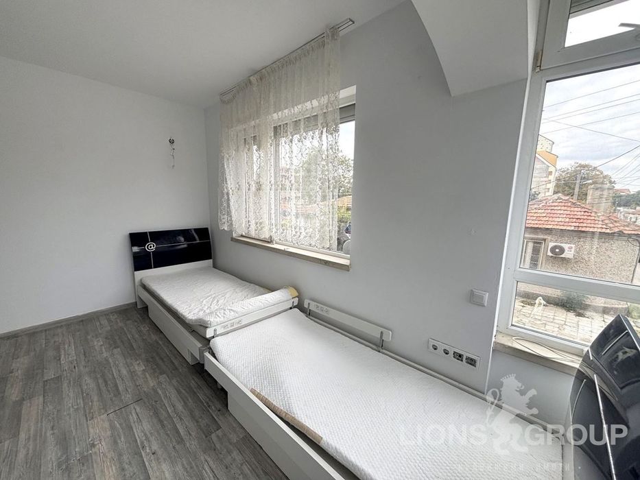 Дава се под наем Тристаен апартамент в Варна, Колхозен пазар - 85 кв.м за 509.49 € - Снимка #6