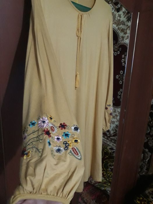 Новое женское платье.