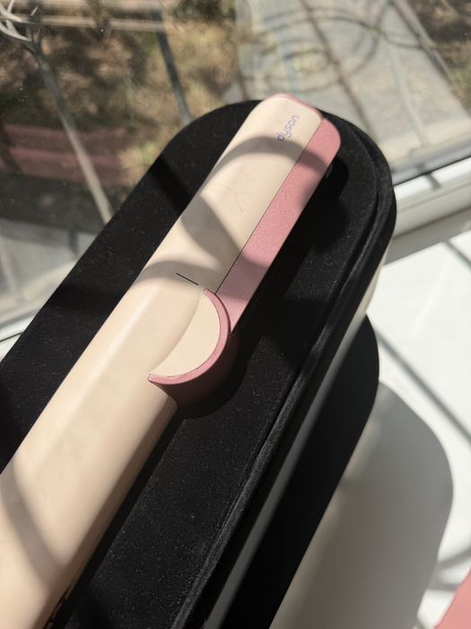 Dyson продам утюжок