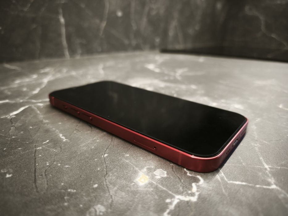 IPhone 13 red 128gb