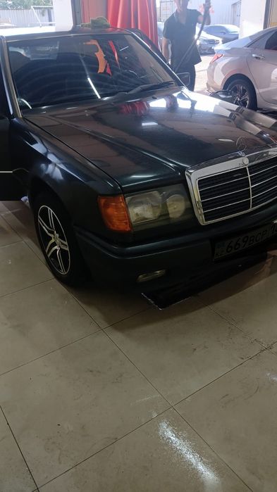 Мерседес бенз. В отличном состоянии