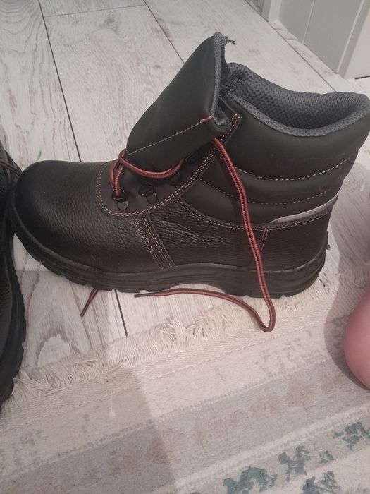 Спецобувь размер 41  новый