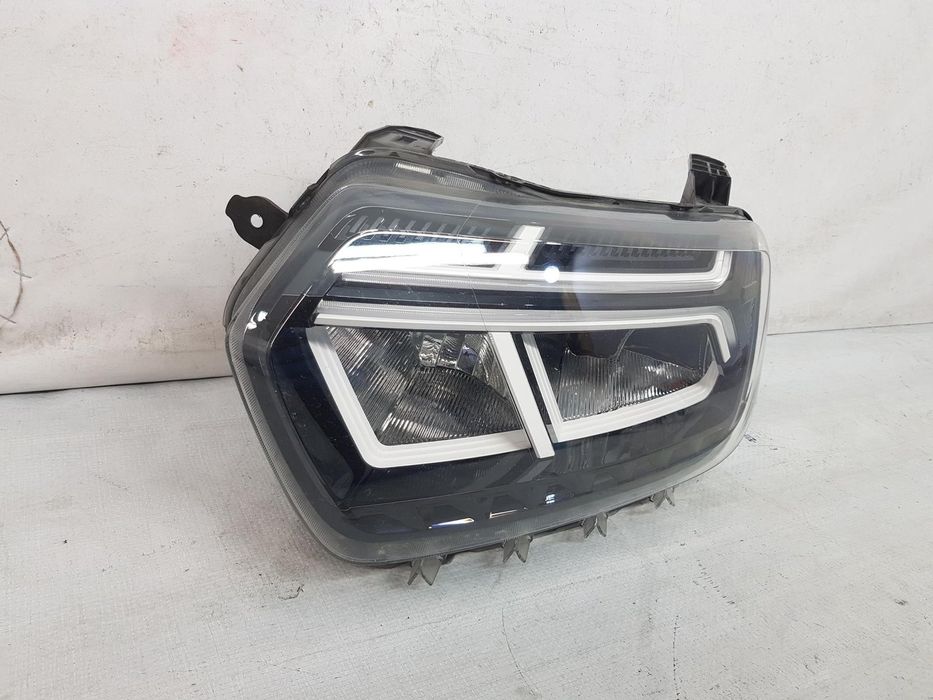 Far stanga full led Dacia Duster 2 facelift dupa 2022