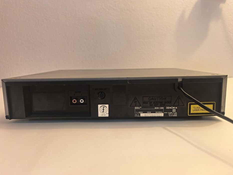 CD Denon DCD 1300 player compact disc