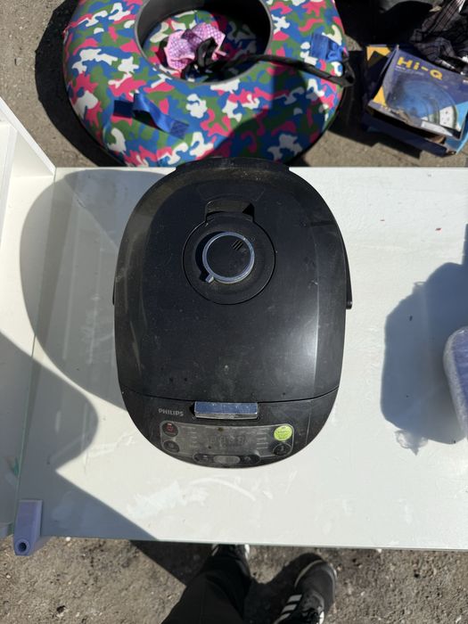 Продаю мультиварку в нормальном состоянии