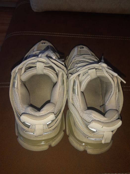 Balenciaga Trach