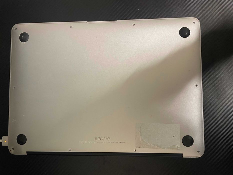 Apple MacBook AIr 13-inch 1.6GHz i5 8GB 128GB HDD 2015 лаптоп