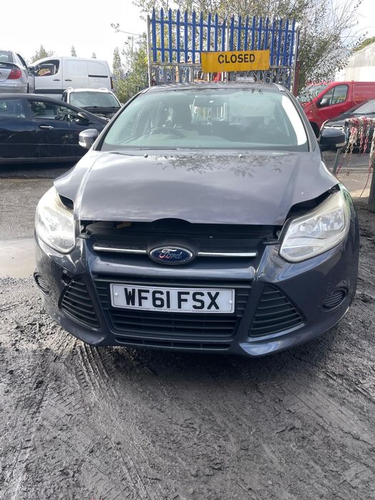 Capota bara fata bara spate aripa far trager radiator Ford Focus