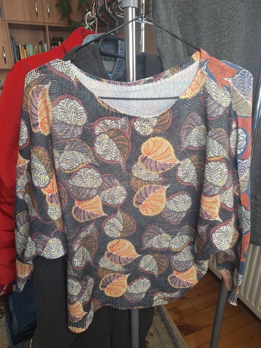 Дамски жилетки и пуловери, блузи  М размер